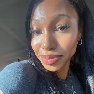 Meet your Posher, Alayah